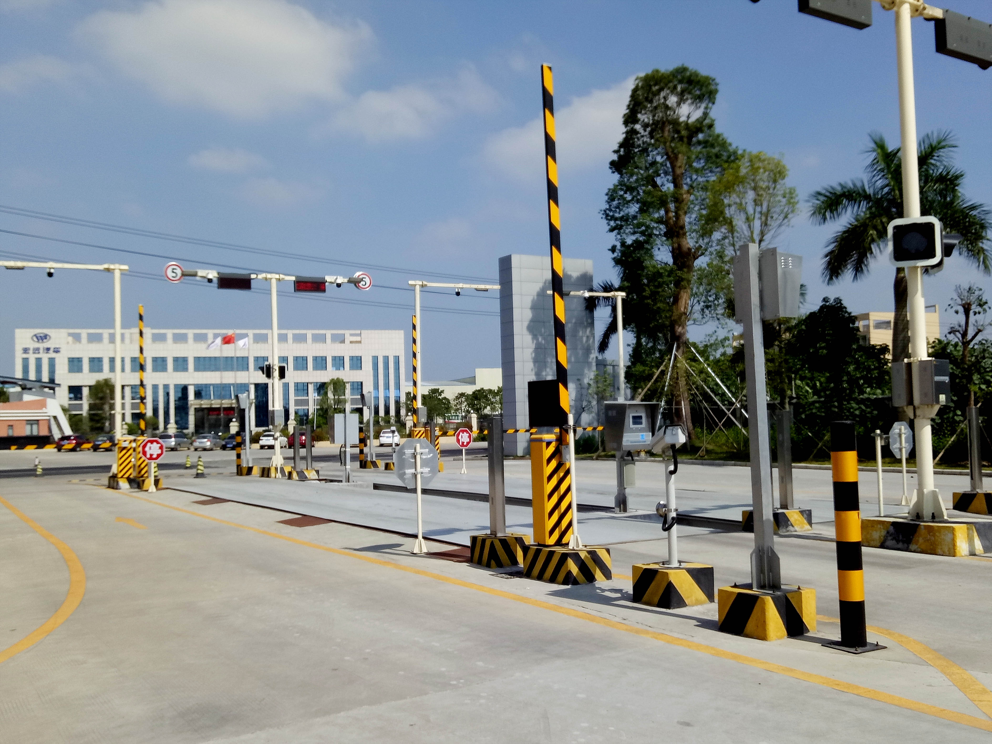 東莞停車(chē)場(chǎng)系統(tǒng)公司維保